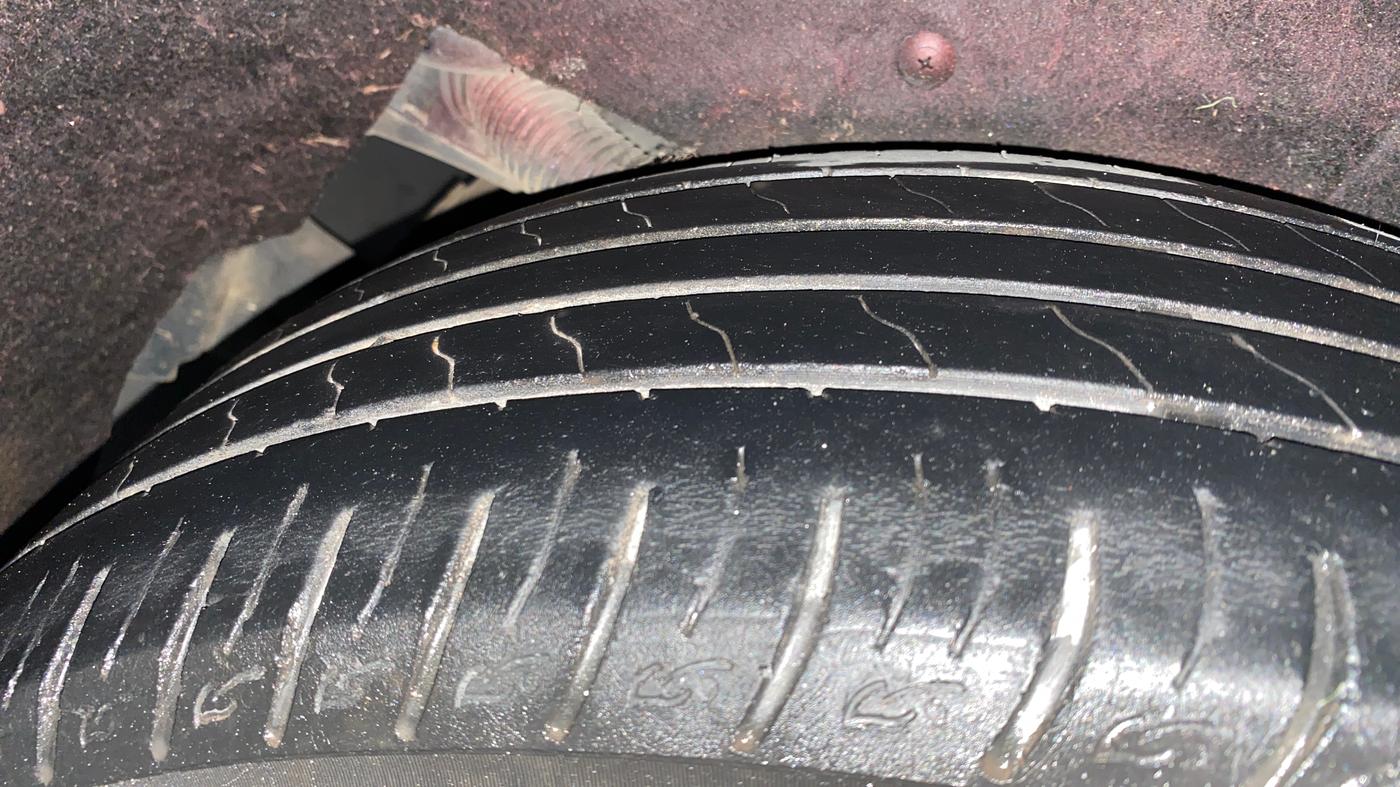 2019 Mahindra MARAZZO M6 7 STR, Diesel, Manual, 50,344 km, Left Rear Tyre Tread