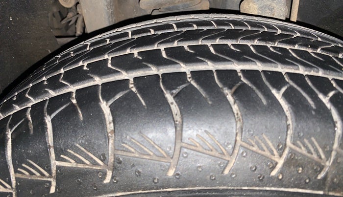 2019 Mahindra MARAZZO M6 7 STR, Diesel, Manual, 50,344 km, Left Front Tyre Tread