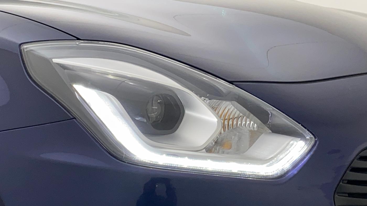 2020 Maruti Swift ZXI+, Petrol, Manual, 7,734 km, Daylight Running Lights (DRL's)