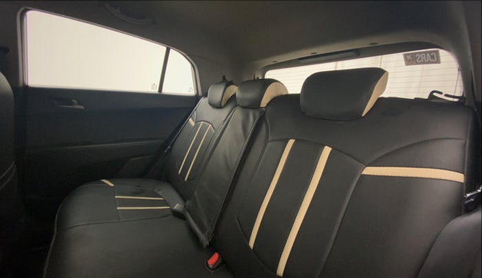 2016 Hyundai Creta SX PLUS AT 1.6 DIESEL, Diesel, Automatic, 74,865 km, Right Side Rear Door Cabin