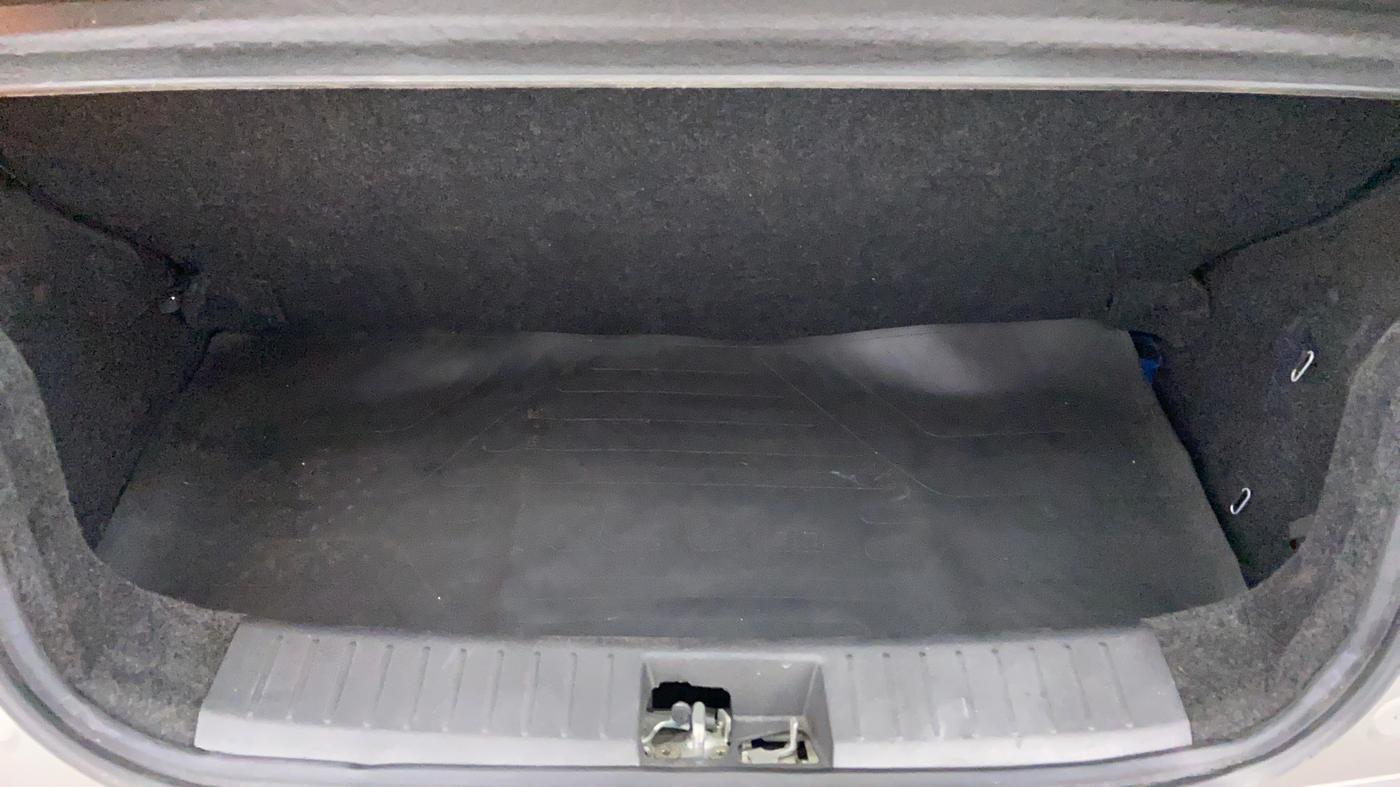 2016 Mahindra Kuv100 K6+ 6 STR, Petrol, Manual, 9,630 km, Boot Inside