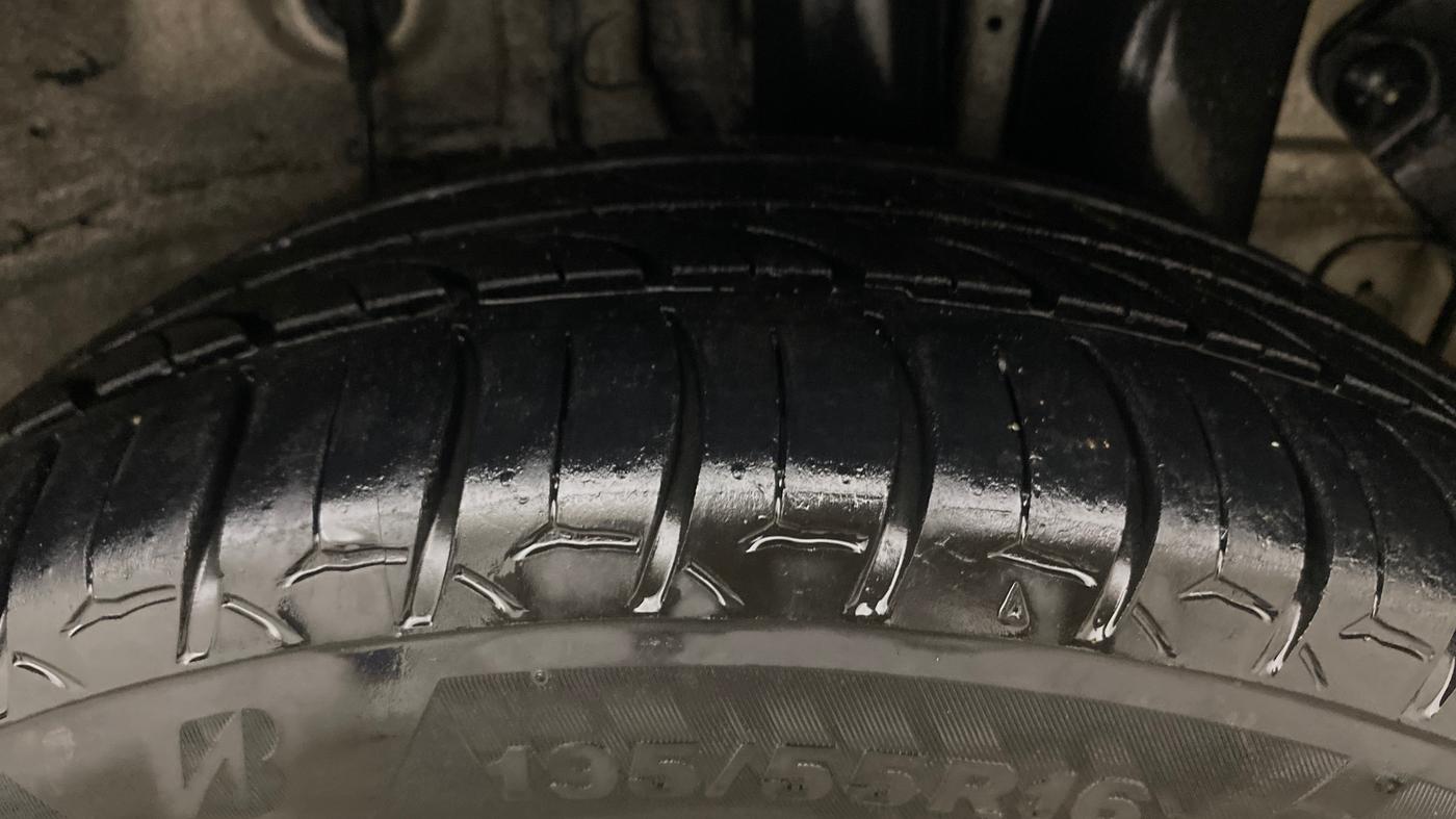 2019 Hyundai Elite i20 ASTA (O) CVT, Petrol, Automatic, 73,276 km, Left Rear Tyre Tread