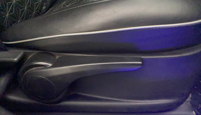 2018 Tata NEXON XZA PLUS DIESEL, Diesel, Automatic, 76,975 km, Driver Side Adjustment Panel