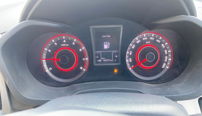 2019 Mahindra XUV300 W8 (O) 1.2 PETROL, Petrol, Manual, 66,047 km, Odometer Image