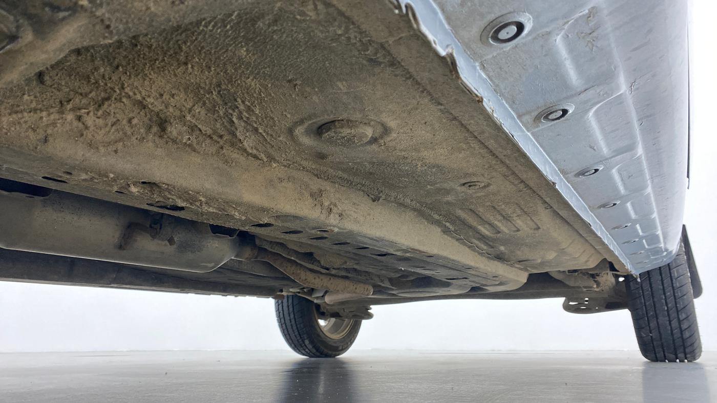 2011 Toyota Etios V, Petrol, Manual, 1,06,360 km, Right Side Underbody