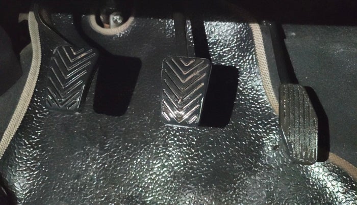 2012 Hyundai Eon MAGNA, Petrol, Manual, 51,846 km, Pedals