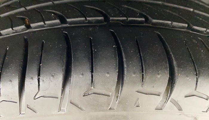 2019 Hyundai GRAND I10 NIOS ASTA 1.2 KAPPA VTVT, Petrol, Manual, 73,231 km, Right Front Tyre Tread