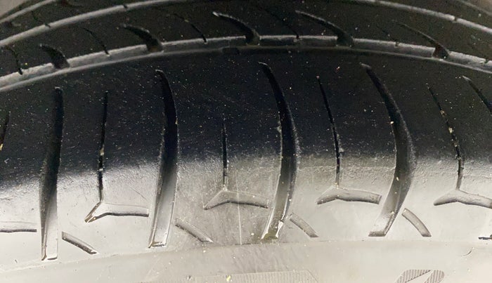 2019 Hyundai GRAND I10 NIOS ASTA 1.2 KAPPA VTVT, Petrol, Manual, 73,231 km, Right Rear Tyre Tread