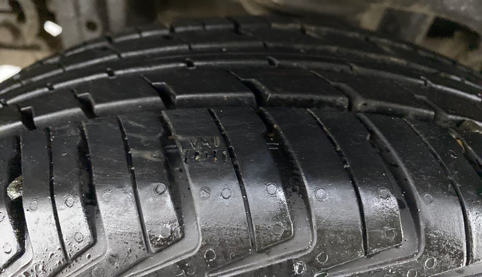 2010 Maruti Alto K10 LXI P, Petrol, Manual, 33,888 km, Right Rear Tyre Tread