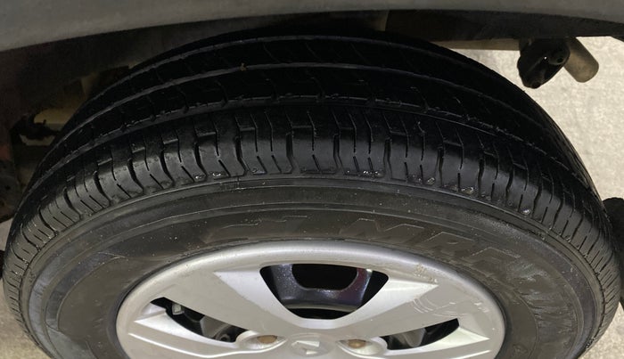 2018 Renault Kwid RXL, Petrol, Manual, 66,168 km, Left Rear Tyre Tread