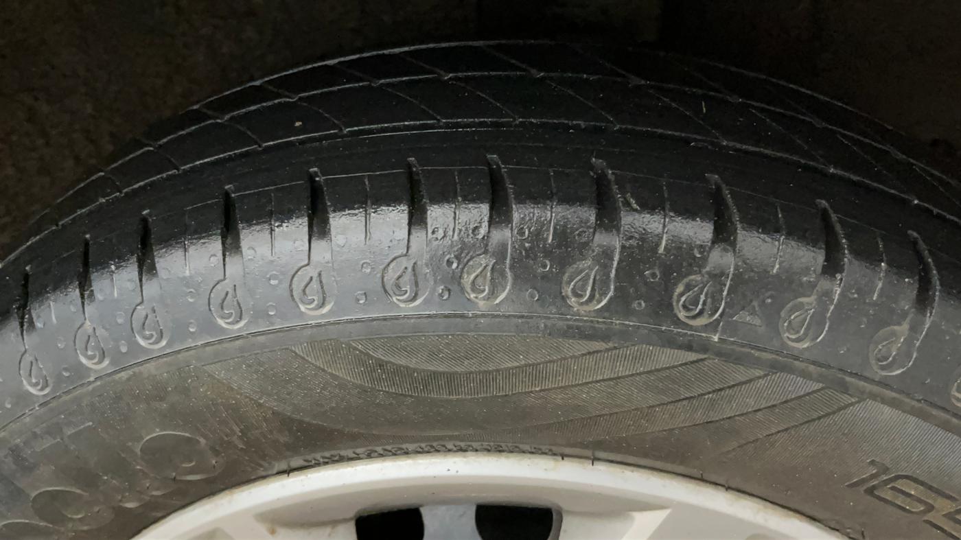 2021 Renault Kwid RXT 1.0 (O), Petrol, Manual, 36,103 km, Left Rear Tyre Tread