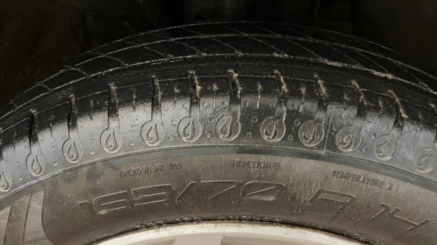 2021 Renault Kwid RXT 1.0 (O), Petrol, Manual, 36,103 km, Right Front Tyre Tread