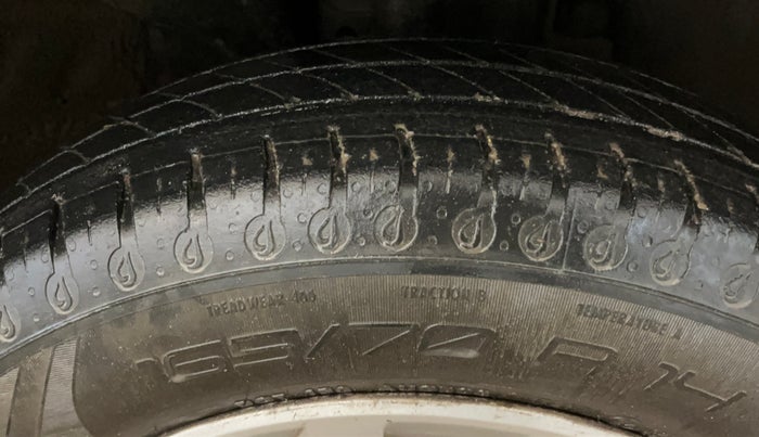 2021 Renault Kwid RXT 1.0 (O), Petrol, Manual, 36,103 km, Right Front Tyre Tread