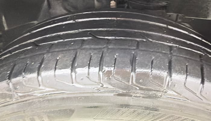 2021 Tata NEXON XMA SUNROOF PETROL, Petrol, Automatic, 47,937 km, Right Front Tyre Tread
