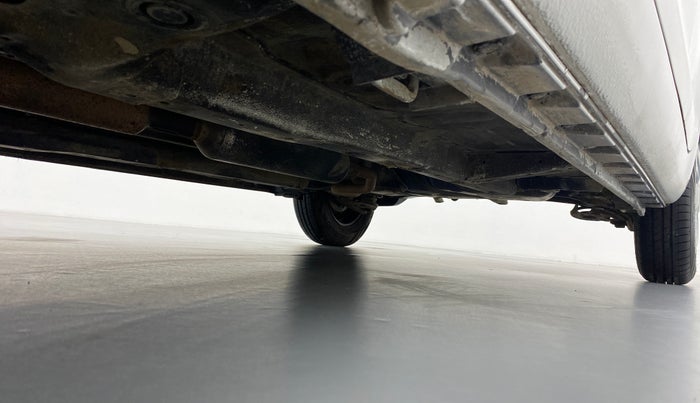 2015 Maruti Swift VXI D, Petrol, Manual, 36,768 km, Right Side Underbody