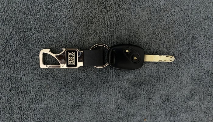 2013 Honda Amaze 1.2L I-VTEC S, Petrol, Manual, 59,372 km, Key Close Up