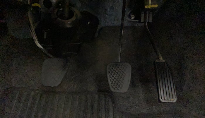 2013 Honda Amaze 1.2L I-VTEC S, Petrol, Manual, 59,372 km, Pedals