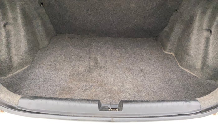 2013 Honda Amaze 1.2L I-VTEC S, Petrol, Manual, 59,372 km, Boot Inside