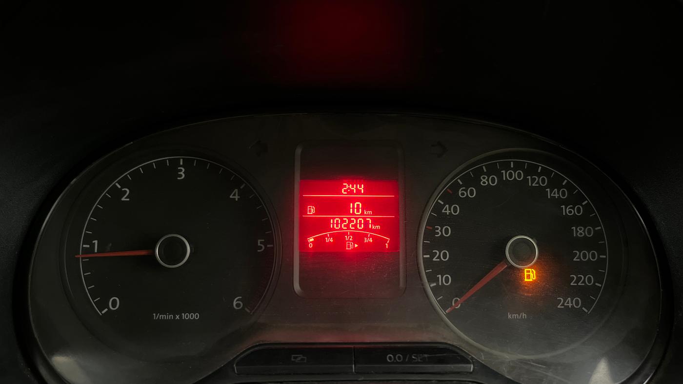 2013 Volkswagen Polo HIGHLINE DIESEL, Diesel, Manual, 1,02,202 km, Odometer Image