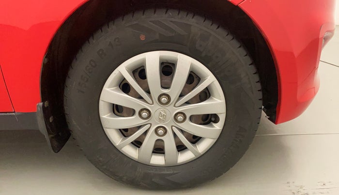 2013 Hyundai i10 SPORTZ 1.2, Petrol, Manual, 37,955 km, Right Front Wheel