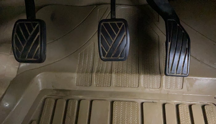 2014 Maruti Ciaz VXI, CNG, Manual, 55,405 km, Pedals