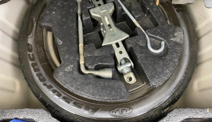 2014 Maruti Ciaz VXI, CNG, Manual, 55,405 km, Spare Tyre