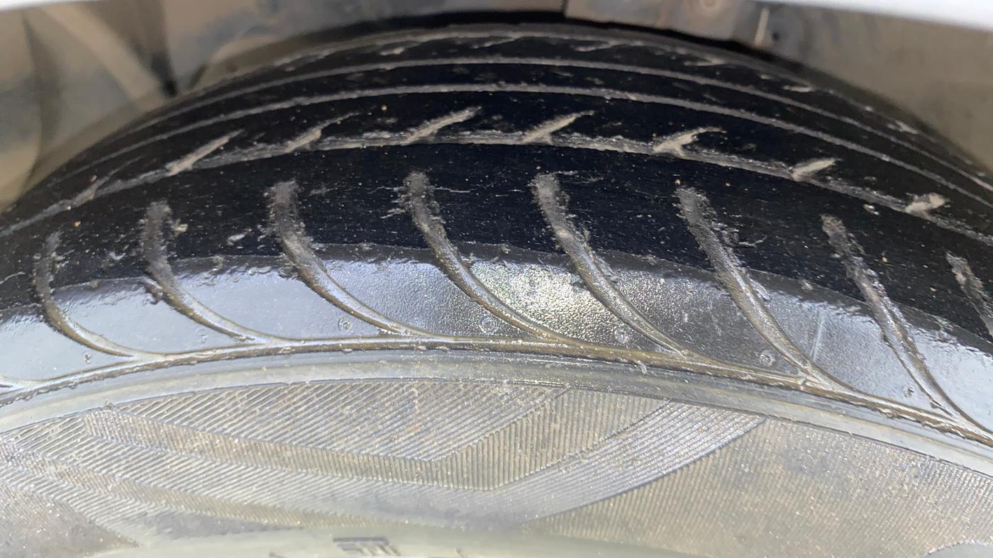 2017 Ford Figo Aspire TITANIUM 1.5 PETROL AT, Petrol, Automatic, 51,731 km, Left Front Tyre Tread