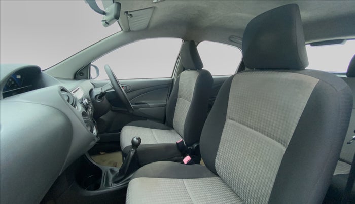 2013 Toyota Etios Liva G, Petrol, Manual, 49,940 km, Right Side Front Door Cabin