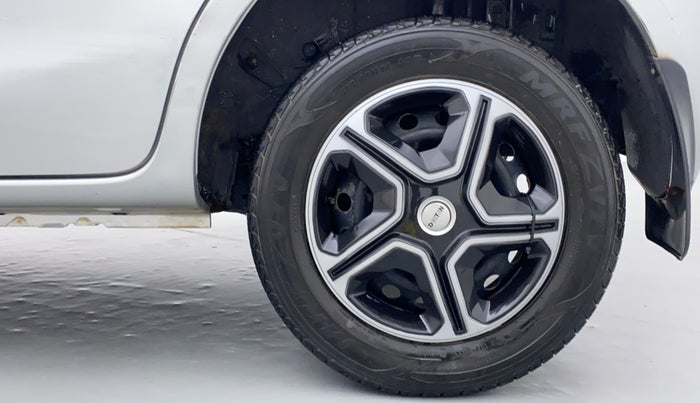 2013 Toyota Etios Liva G, Petrol, Manual, 49,940 km, Left Rear Wheel