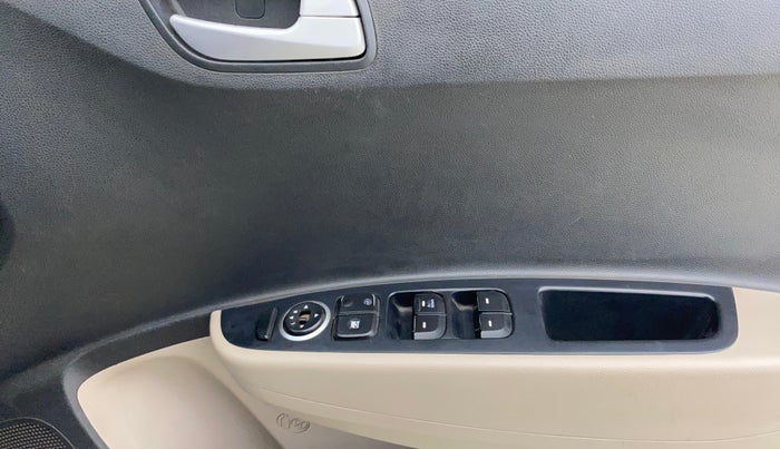 2017 Hyundai Xcent S 1.2, Petrol, Manual, 97,199 km, Driver Side Door Panels Control