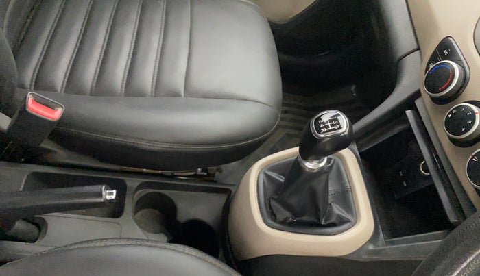 2017 Hyundai Xcent S 1.2, Petrol, Manual, 97,199 km, Gear Lever