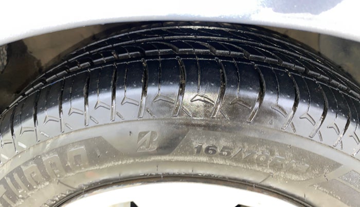 2017 Hyundai Xcent S 1.2, Petrol, Manual, 97,199 km, Right Front Tyre Tread