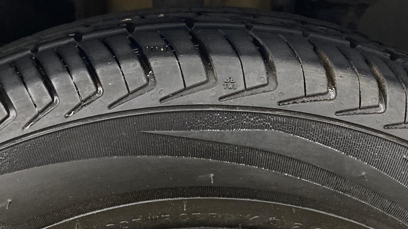 2018 Renault Kwid RXT 1.0 (O), Petrol, Manual, 69,928 km, Right Front Tyre Tread