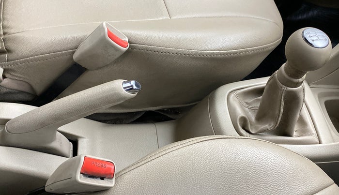 2017 Maruti Ertiga VDI SHVS, Diesel, Manual, 77,833 km, Gear Lever
