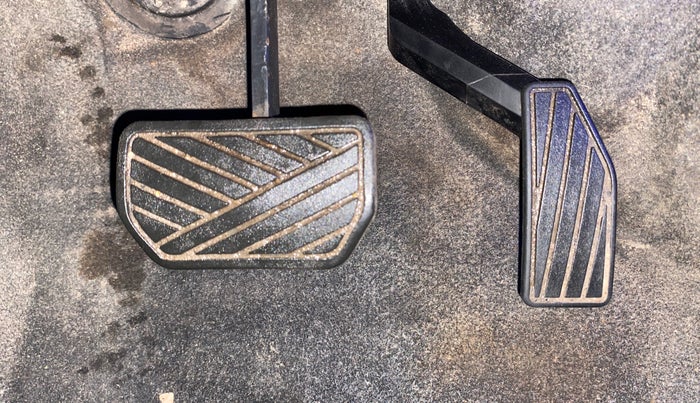 2015 Maruti Wagon R 1.0 VXI AMT, Petrol, Automatic, 49,527 km, Pedals