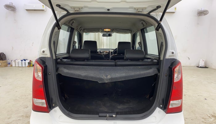 2015 Maruti Wagon R 1.0 VXI AMT, Petrol, Automatic, 49,527 km, Boot Inside