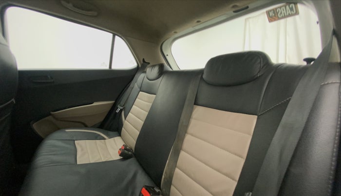 2015 Hyundai Grand i10 MAGNA 1.2 KAPPA VTVT, Petrol, Manual, 56,429 km, Right Side Rear Door Cabin