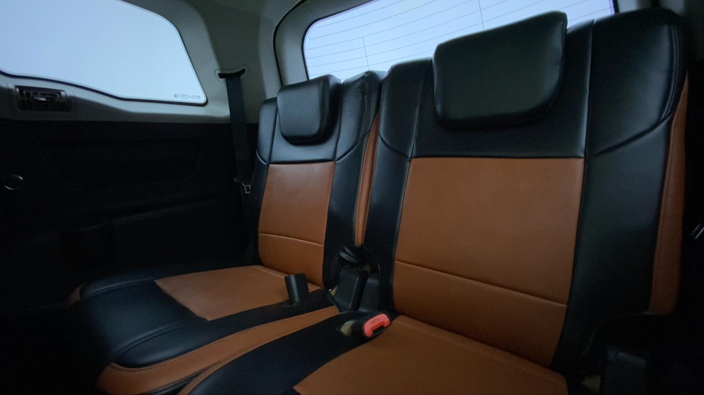 2018 Mahindra XUV500 W7 FWD, Diesel, Manual, 46,051 km, Third Seat Row ( optional )