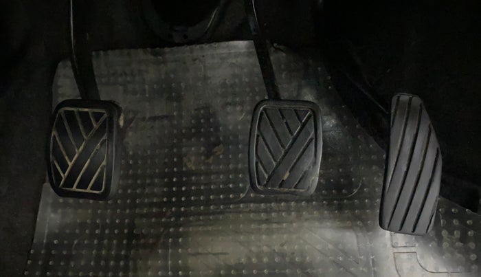 2014 Maruti Wagon R 1.0 VXI, Petrol, Manual, 59,918 km, Pedals
