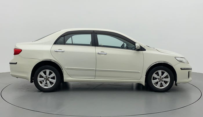 2013 Toyota Corolla Altis D 4D G, Diesel, Manual, 37,277 km, Right Side