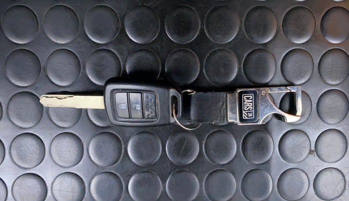 2018 Honda Jazz 1.2 V MT, Petrol, Manual, 17,785 km, Key Close Up