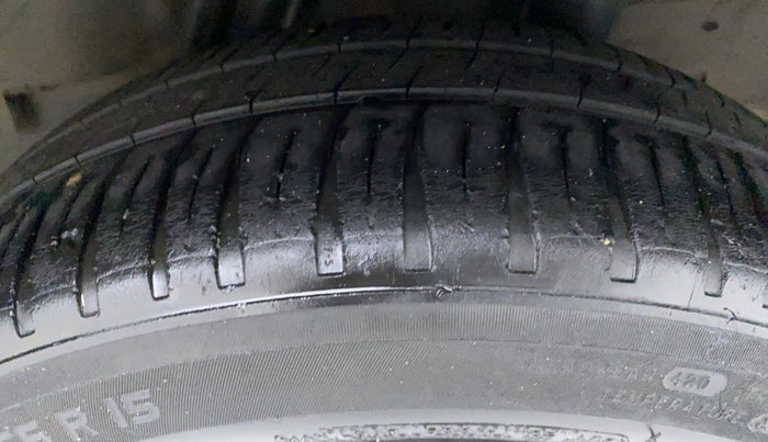 2018 Honda Jazz 1.2 V MT, Petrol, Manual, 17,785 km, Left Rear Tyre Tread