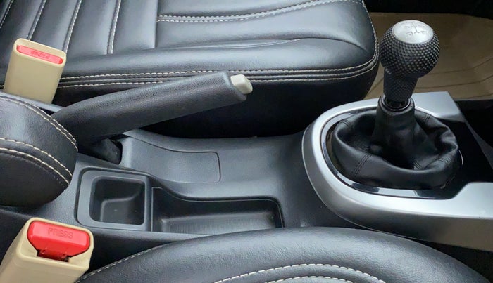 2018 Honda Jazz 1.2 V MT, Petrol, Manual, 17,785 km, Gear Lever