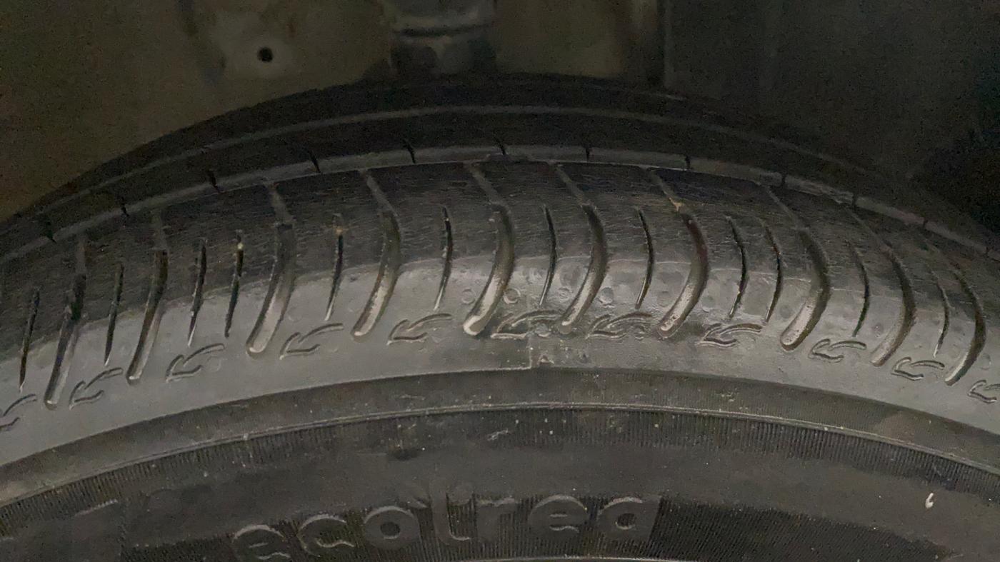 2022 Maruti New Wagon-R VXI 1.0, Petrol, Manual, 57,070 km, Right Front Tyre Tread