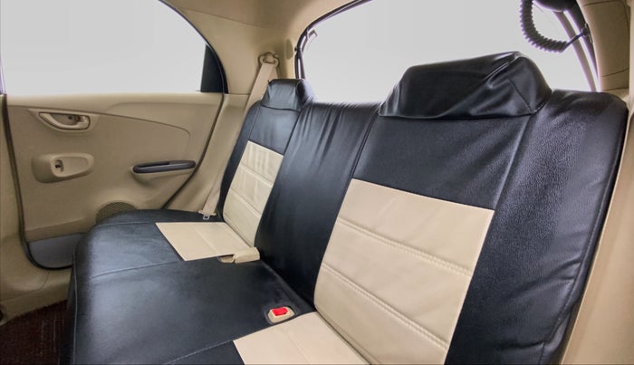 2013 Honda Brio 1.2 S MT I VTEC, Petrol, Manual, 30,608 km, Right Side Door Cabin View