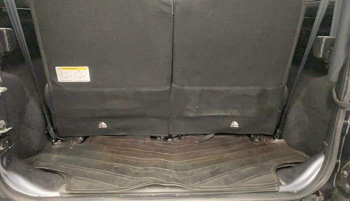 2022 Mahindra Thar LX PETROL HT 4WD AT, Petrol, Automatic, 20,628 km, Boot Inside