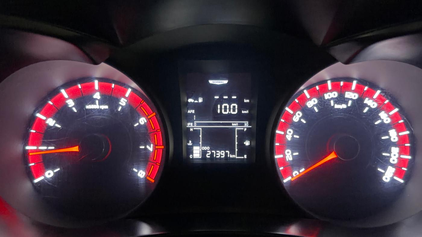 2019 Mahindra XUV300 W4 1.2 PETROL, Petrol, Manual, 27,390 km, Odometer Image