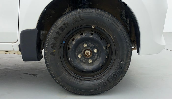 2019 Maruti Alto 800 LXI, Petrol, Manual, 29,453 km, Right Front Wheel