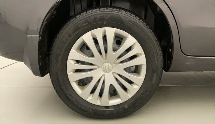 2013 Maruti Ertiga VXI CNG, CNG, Manual, 26,642 km, Right Rear Wheel