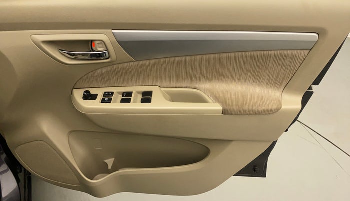 2013 Maruti Ertiga VXI CNG, CNG, Manual, 26,642 km, Driver Side Door Panels Control